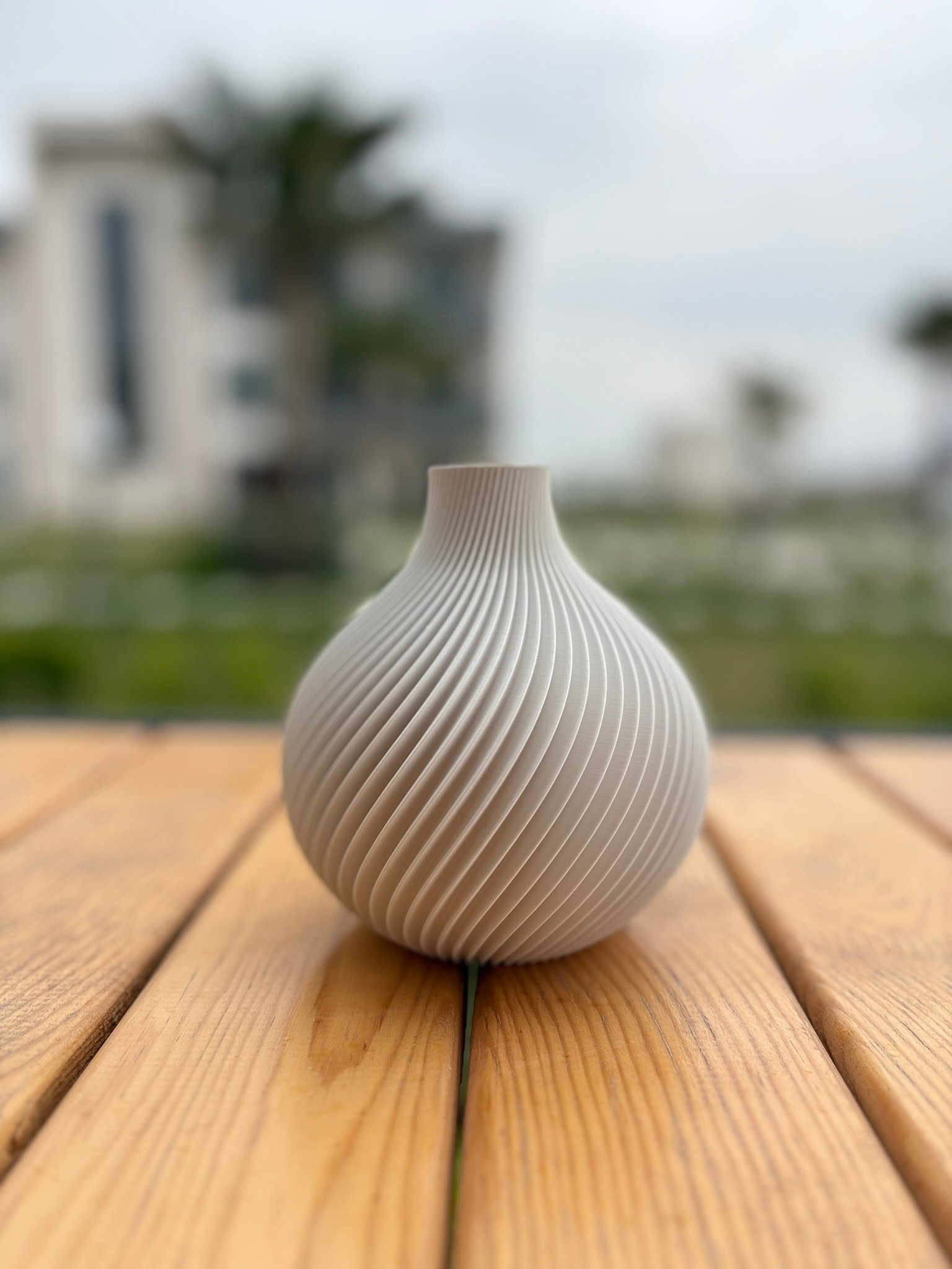 Spiral Dokulu Dekoratif Yuvarlak Vazo - Görsel 4